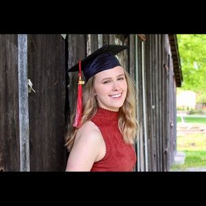 Meet your Posher, Lauren